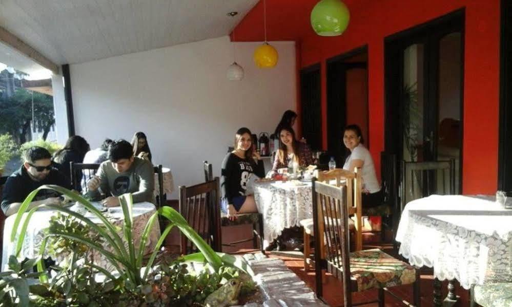 Costanera Hostel Asuncion Ngoại thất bức ảnh