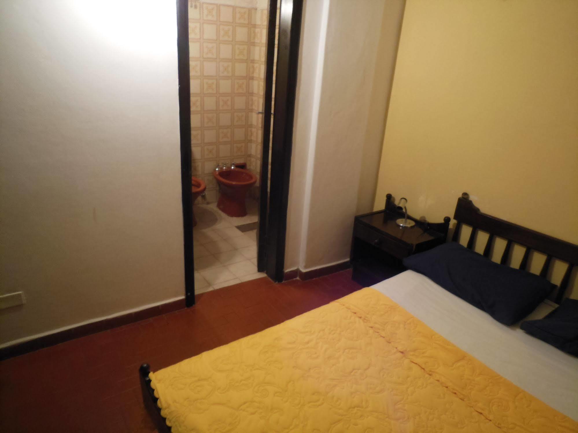 Costanera Hostel Asuncion Ngoại thất bức ảnh