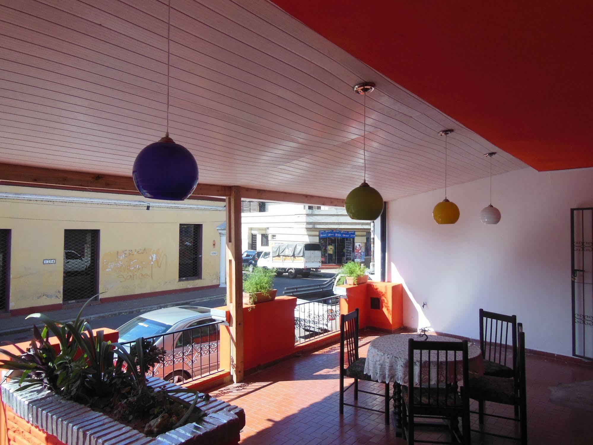 Costanera Hostel Asuncion Ngoại thất bức ảnh