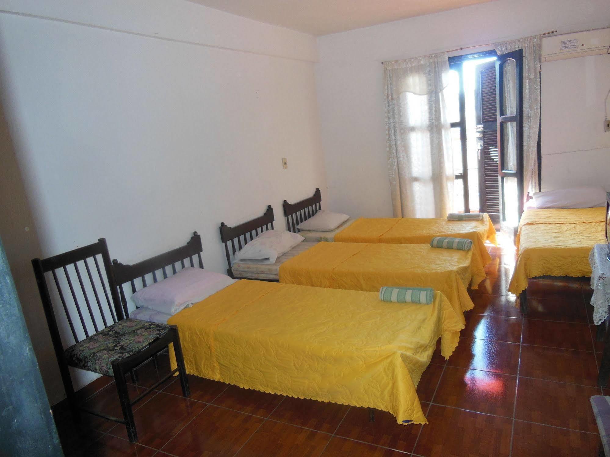 Costanera Hostel Asuncion Ngoại thất bức ảnh
