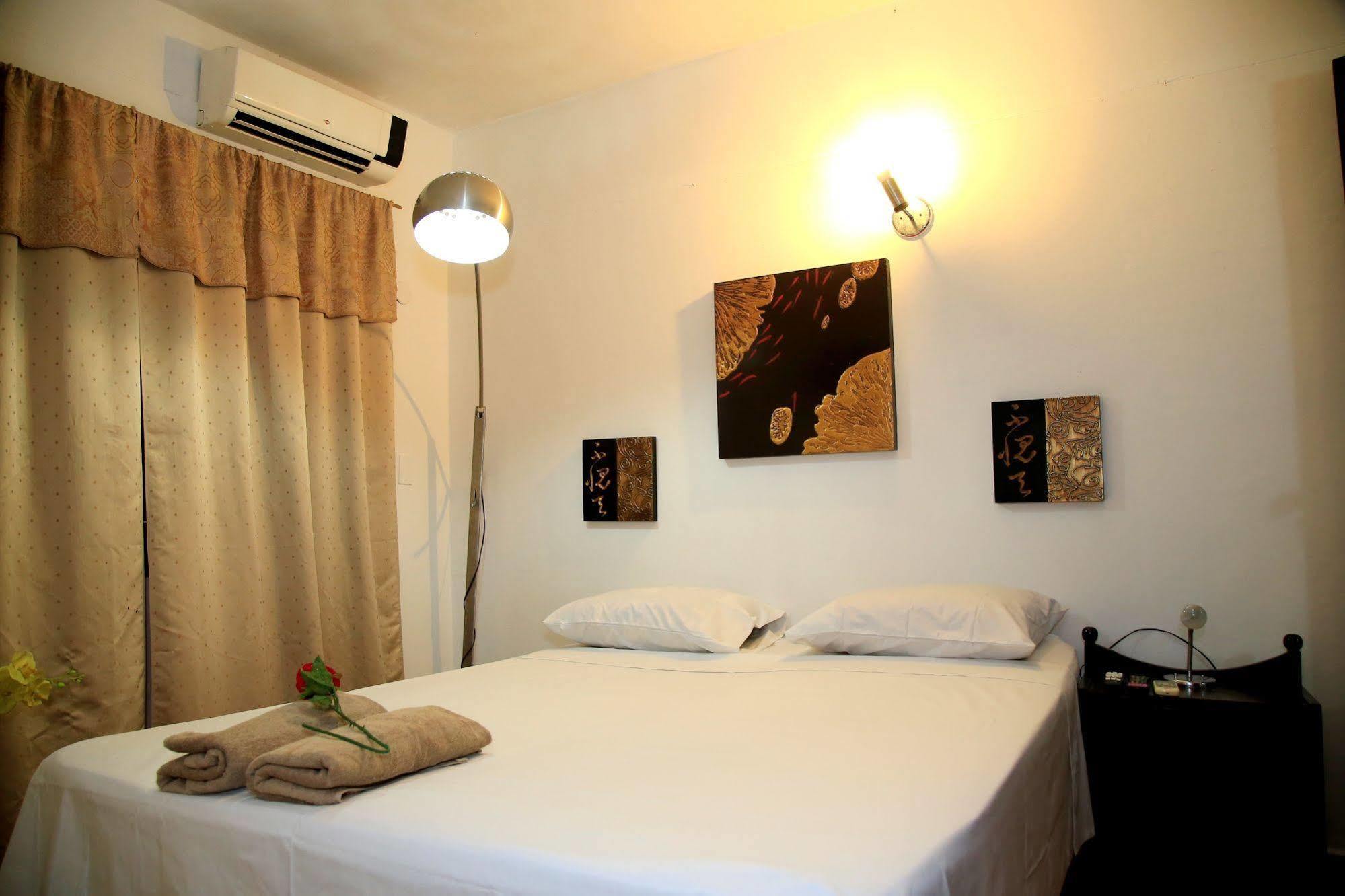 Costanera Hostel Asuncion Ngoại thất bức ảnh